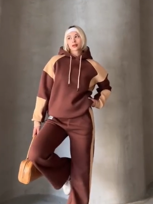 "🩰 تألقي بأجمل ملابس  المريحة والعصرية للسيدات! ✨"